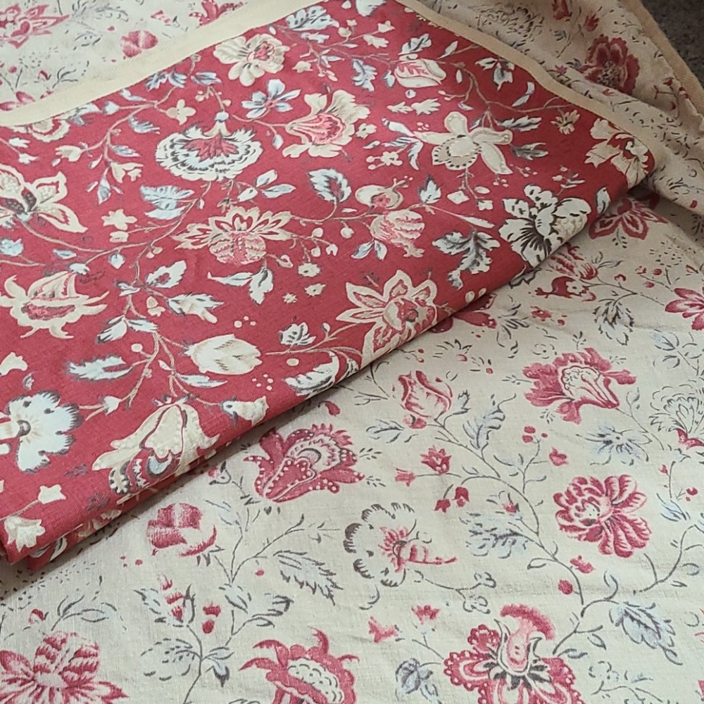 King Size Duvet Cover and Shams (reversible)